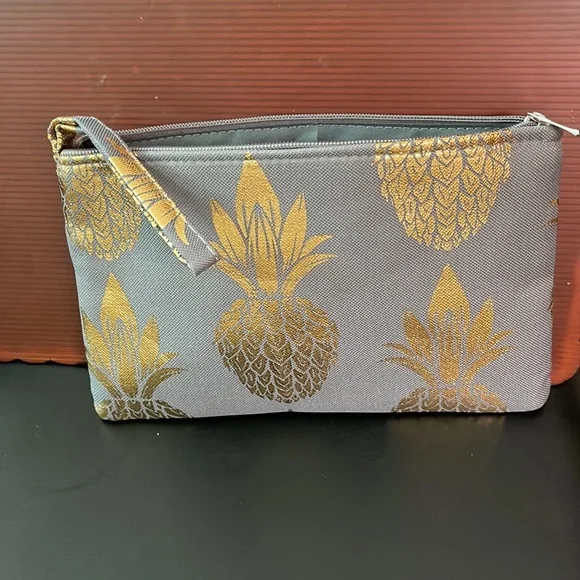 Pineapple Tote and Pouch Set - Picture 6 of 10